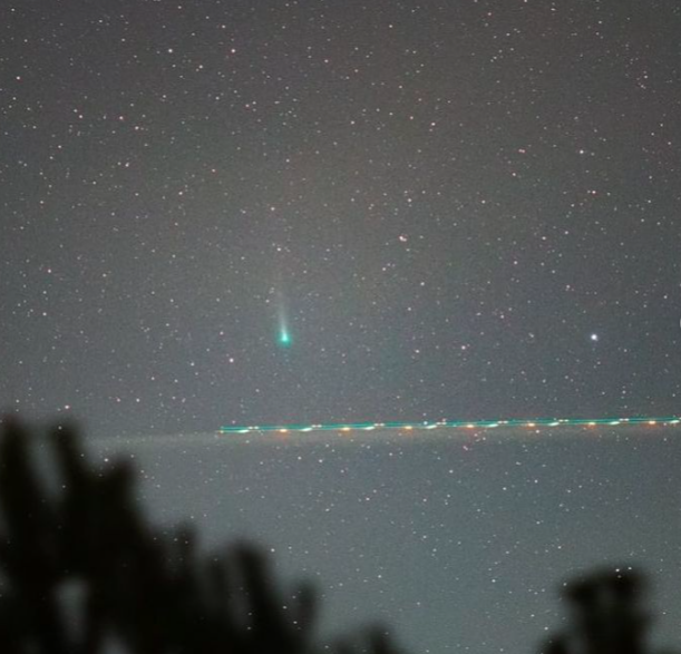 Фото Житель Новосибирска запечатлел комету «Леонард» 4